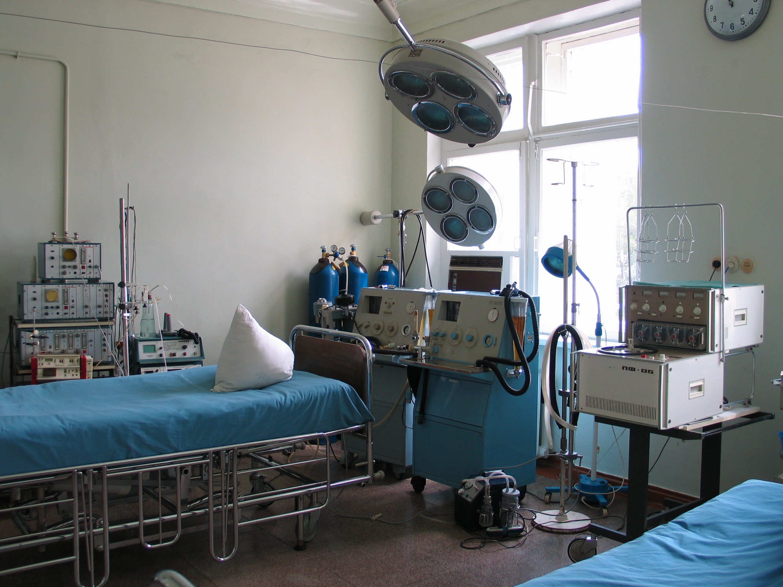 Пологовий будинок дніпровської клінічної лікарні на залізничному транспорті